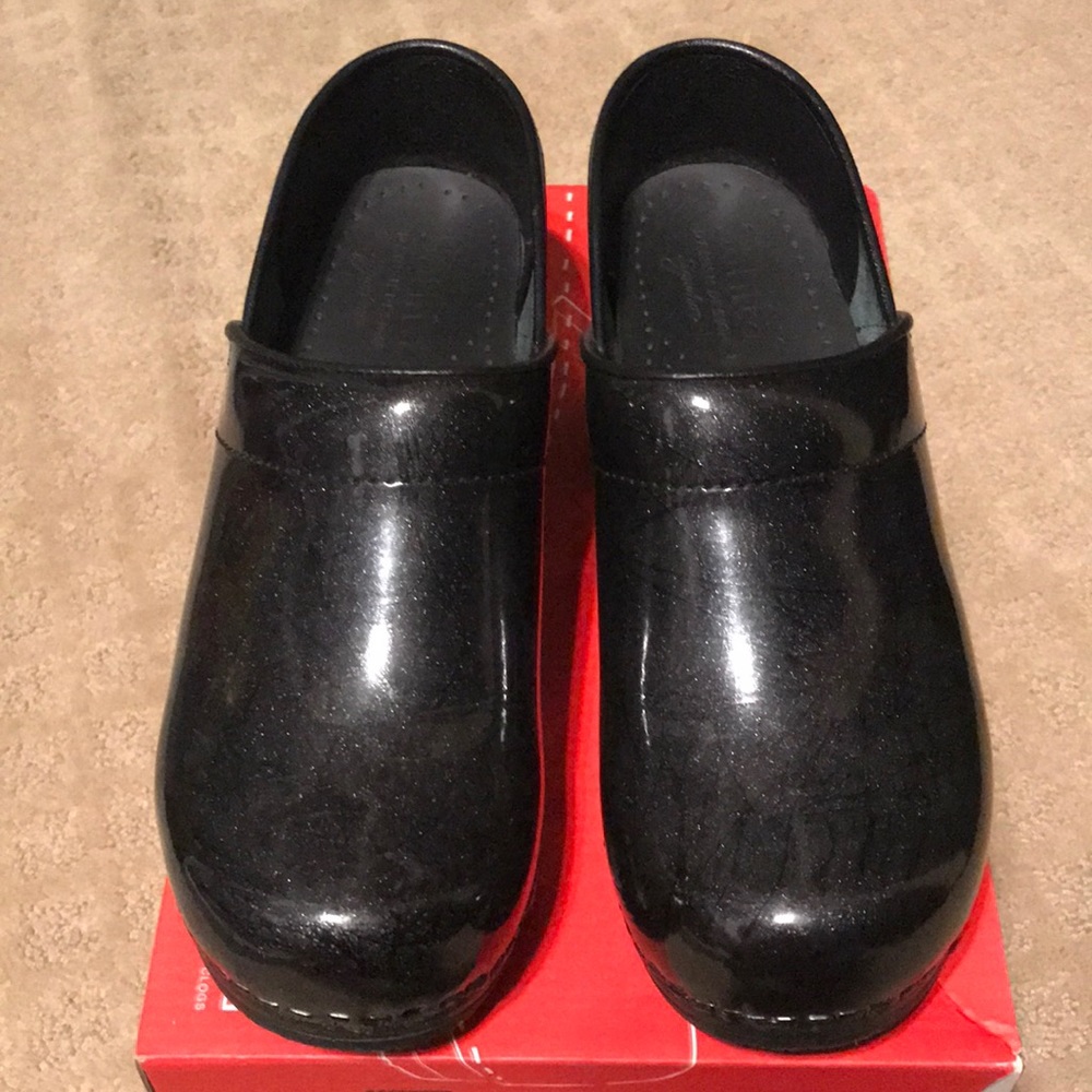 Sanita Clogs